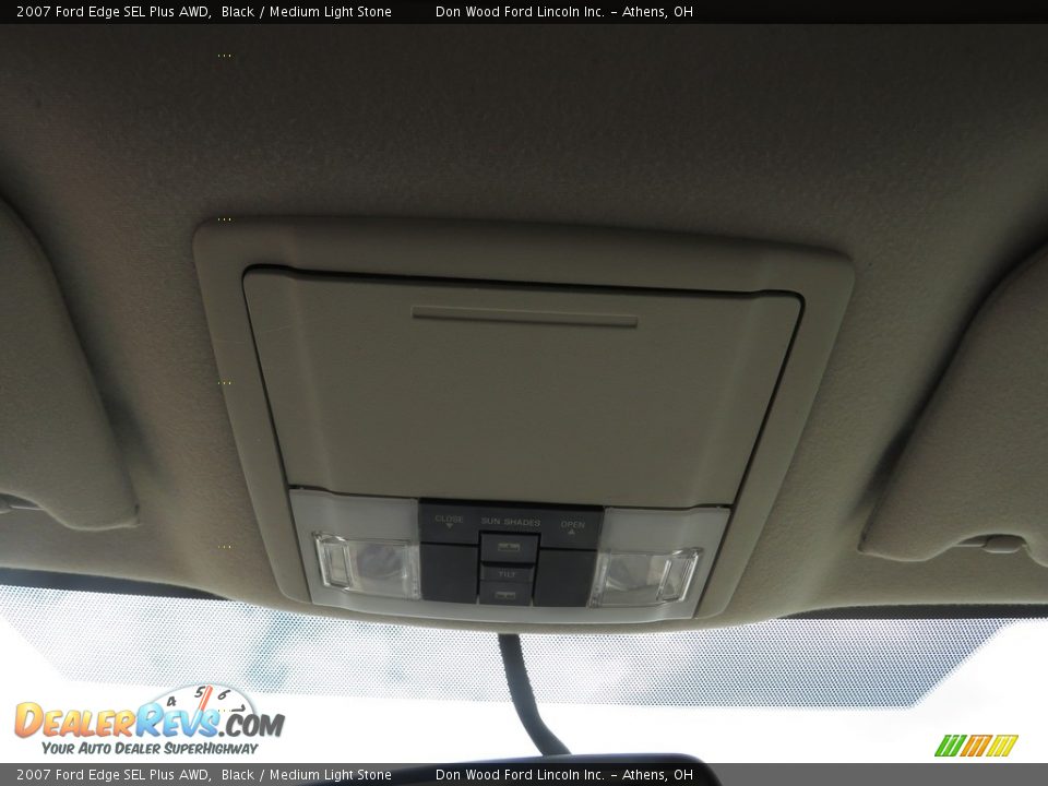 2007 Ford Edge SEL Plus AWD Black / Medium Light Stone Photo #35