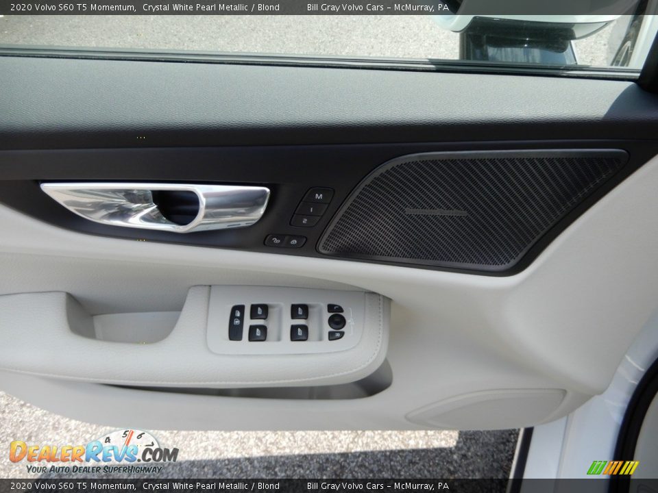 Door Panel of 2020 Volvo S60 T5 Momentum Photo #10