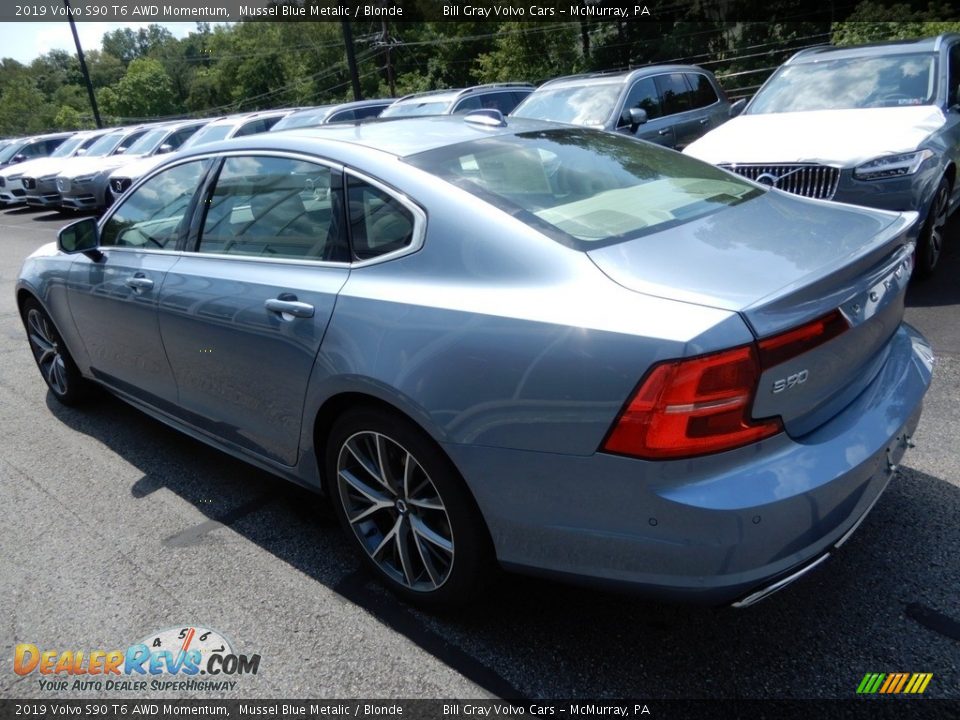 2019 Volvo S90 T6 AWD Momentum Mussel Blue Metalic / Blonde Photo #4