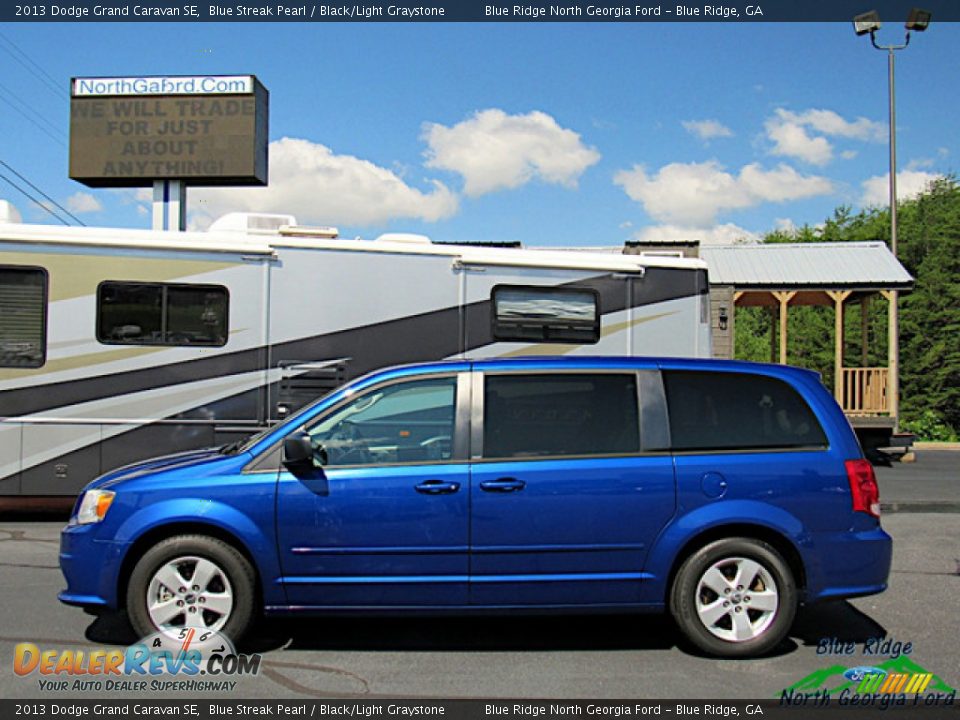 2013 Dodge Grand Caravan SE Blue Streak Pearl / Black/Light Graystone Photo #2