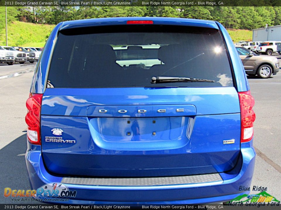 2013 Dodge Grand Caravan SE Blue Streak Pearl / Black/Light Graystone Photo #4