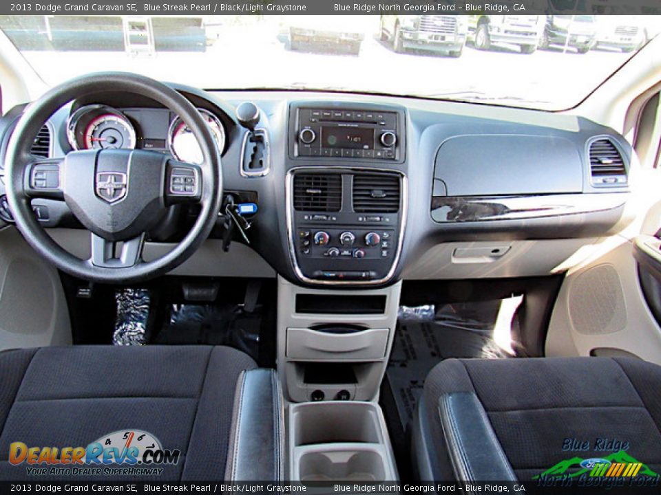 2013 Dodge Grand Caravan SE Blue Streak Pearl / Black/Light Graystone Photo #16