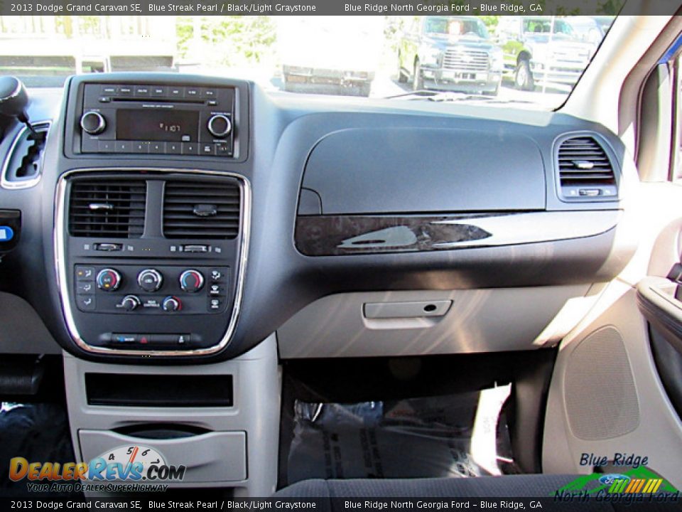 2013 Dodge Grand Caravan SE Blue Streak Pearl / Black/Light Graystone Photo #17