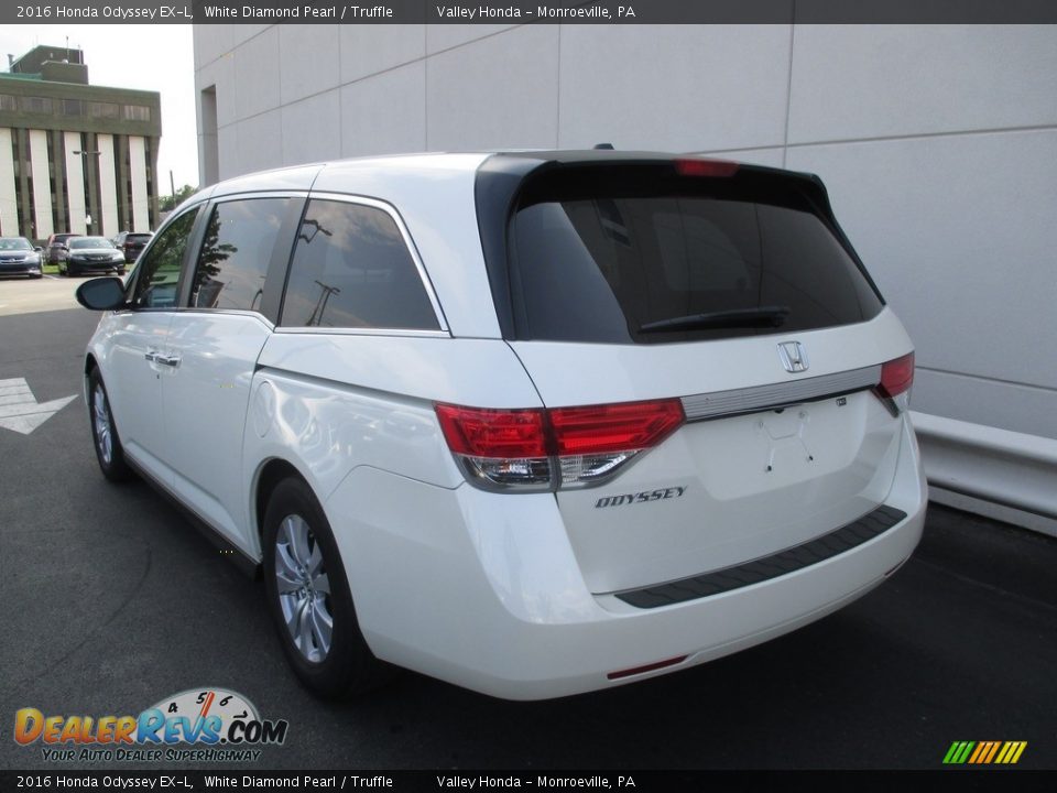 2016 Honda Odyssey EX-L White Diamond Pearl / Truffle Photo #3