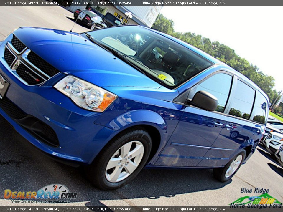 2013 Dodge Grand Caravan SE Blue Streak Pearl / Black/Light Graystone Photo #29