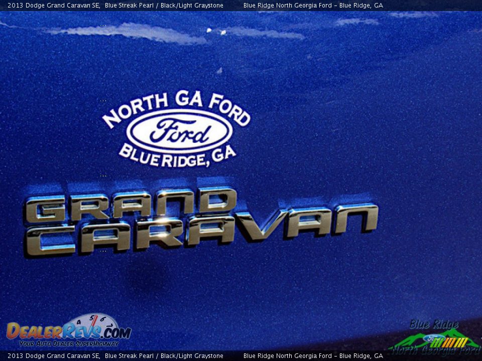 2013 Dodge Grand Caravan SE Blue Streak Pearl / Black/Light Graystone Photo #33