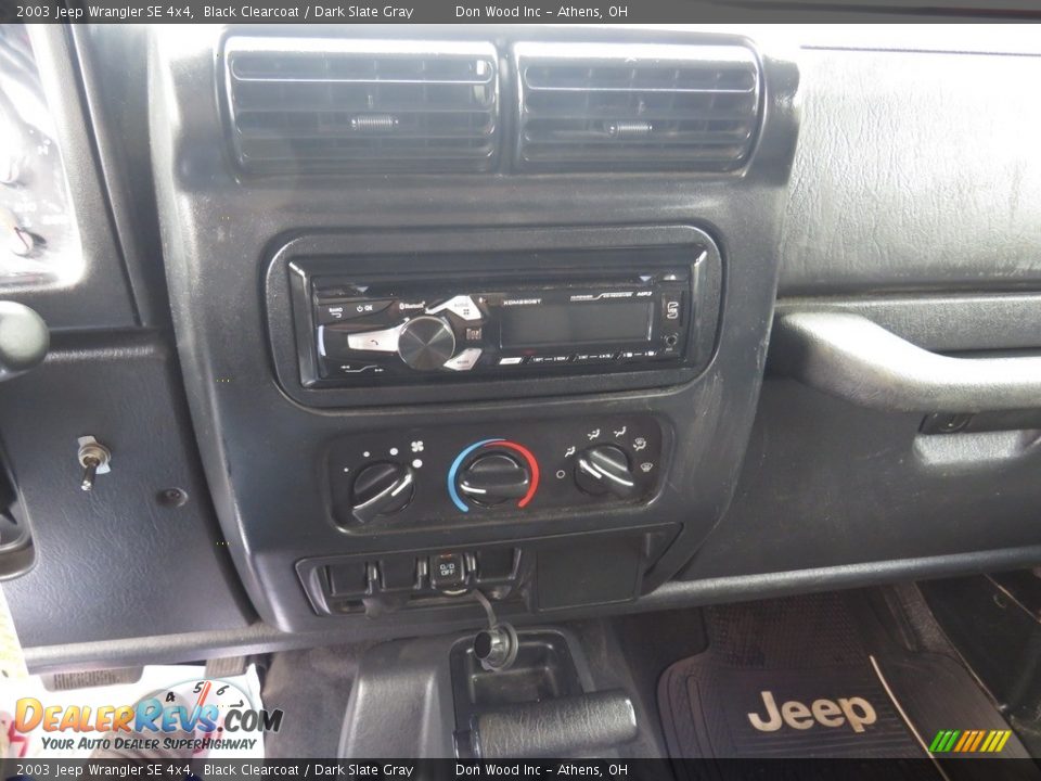 2003 Jeep Wrangler SE 4x4 Black Clearcoat / Dark Slate Gray Photo #26