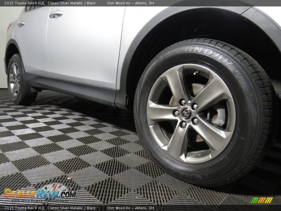 2015 Toyota RAV4 XLE Classic Silver Metallic / Black Photo #4