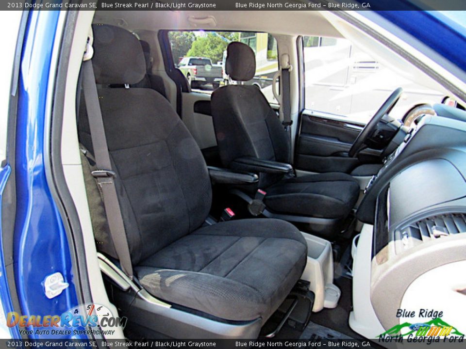 2013 Dodge Grand Caravan SE Blue Streak Pearl / Black/Light Graystone Photo #11