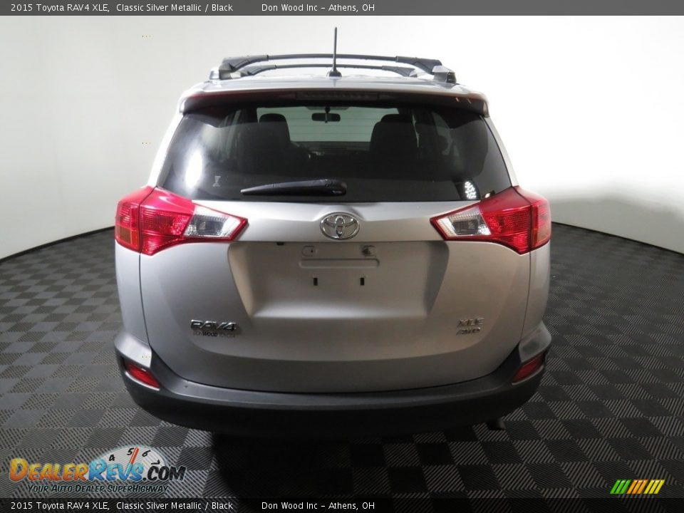 2015 Toyota RAV4 XLE Classic Silver Metallic / Black Photo #12