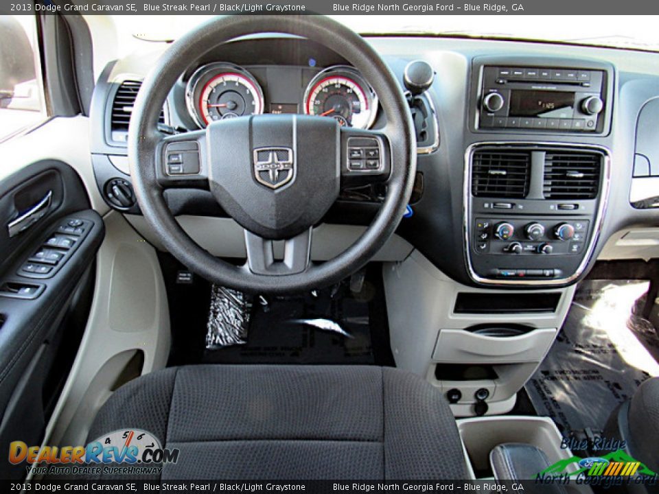 2013 Dodge Grand Caravan SE Blue Streak Pearl / Black/Light Graystone Photo #15