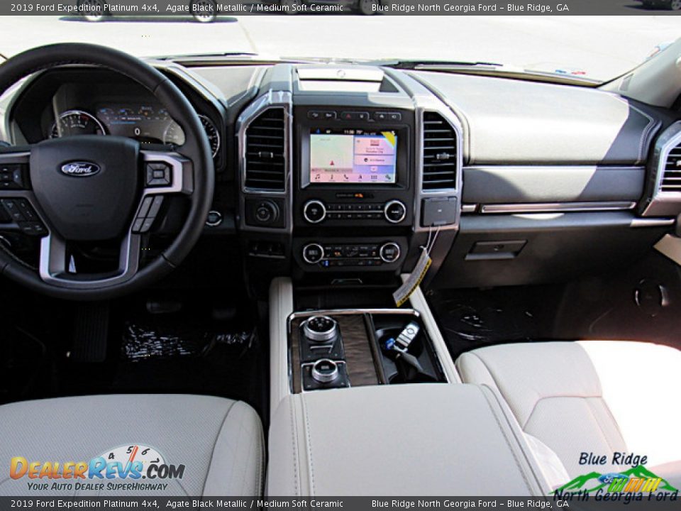 2019 Ford Expedition Platinum 4x4 Agate Black Metallic / Medium Soft Ceramic Photo #16