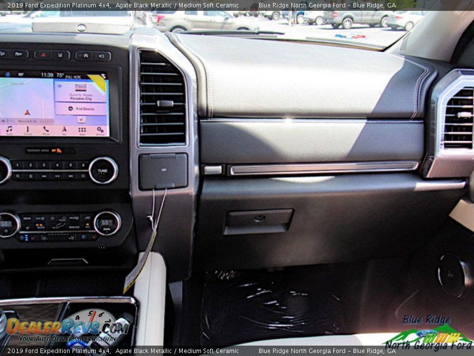 2019 Ford Expedition Platinum 4x4 Agate Black Metallic / Medium Soft Ceramic Photo #17