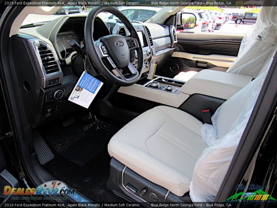 2019 Ford Expedition Platinum 4x4 Agate Black Metallic / Medium Soft Ceramic Photo #35