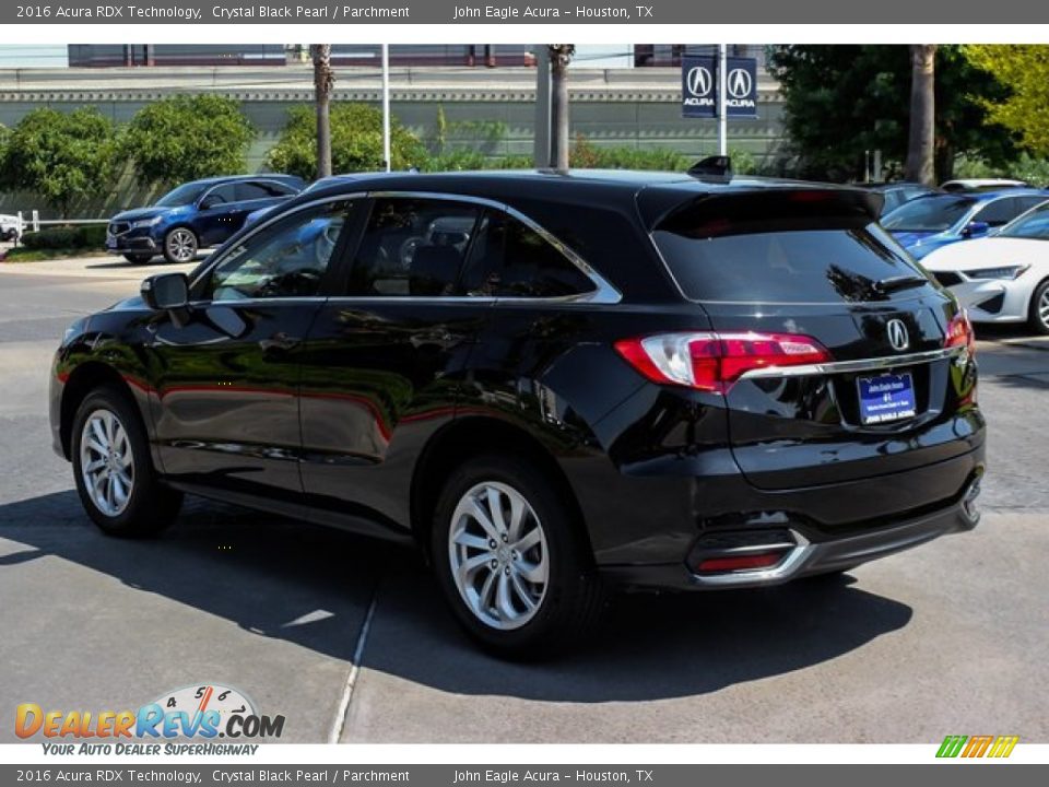 2016 Acura RDX Technology Crystal Black Pearl / Parchment Photo #5