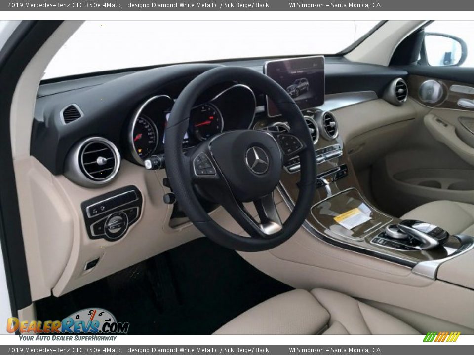 2019 Mercedes-Benz GLC 350e 4Matic designo Diamond White Metallic / Silk Beige/Black Photo #4