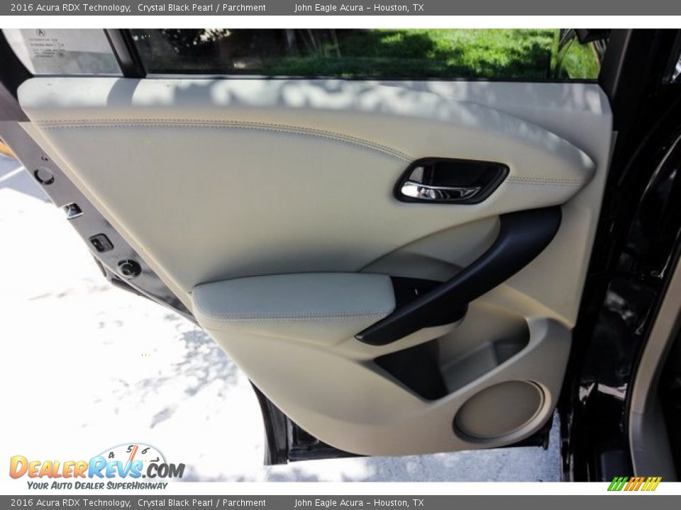 2016 Acura RDX Technology Crystal Black Pearl / Parchment Photo #20
