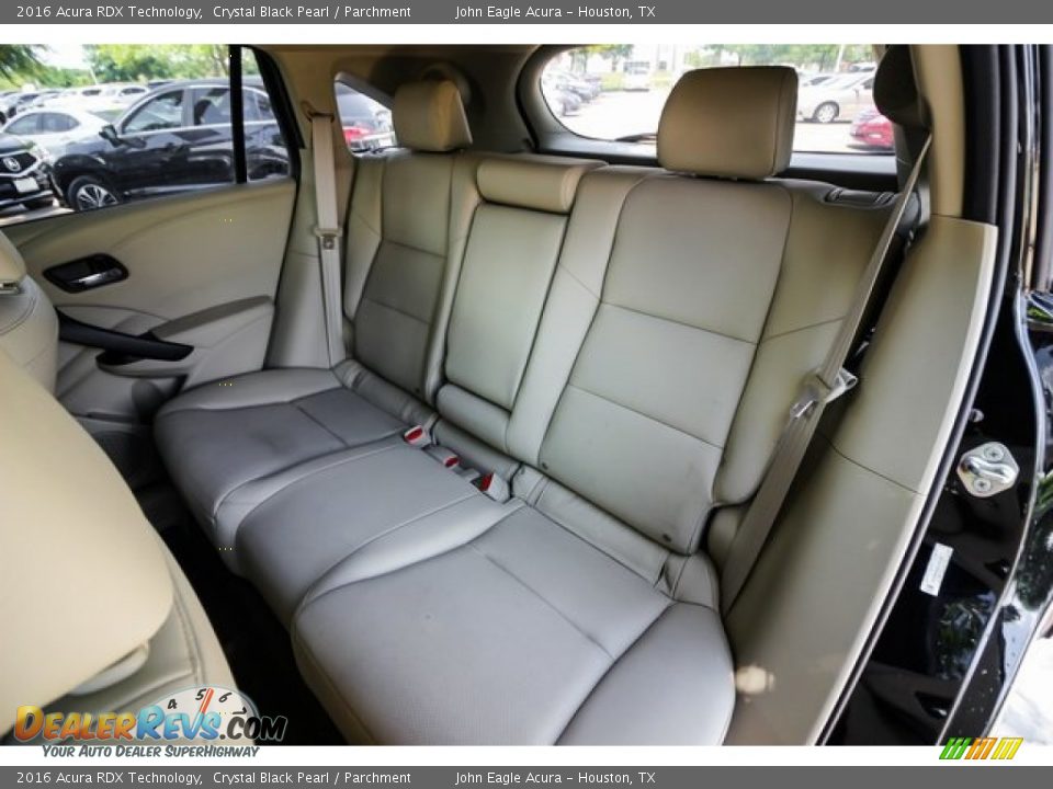 2016 Acura RDX Technology Crystal Black Pearl / Parchment Photo #21