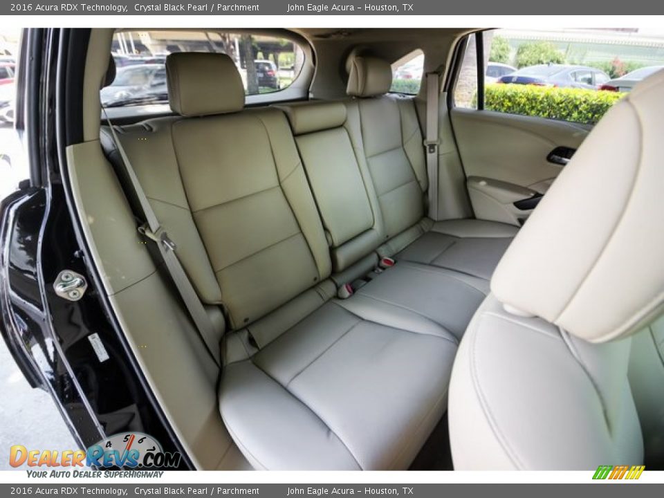 2016 Acura RDX Technology Crystal Black Pearl / Parchment Photo #24