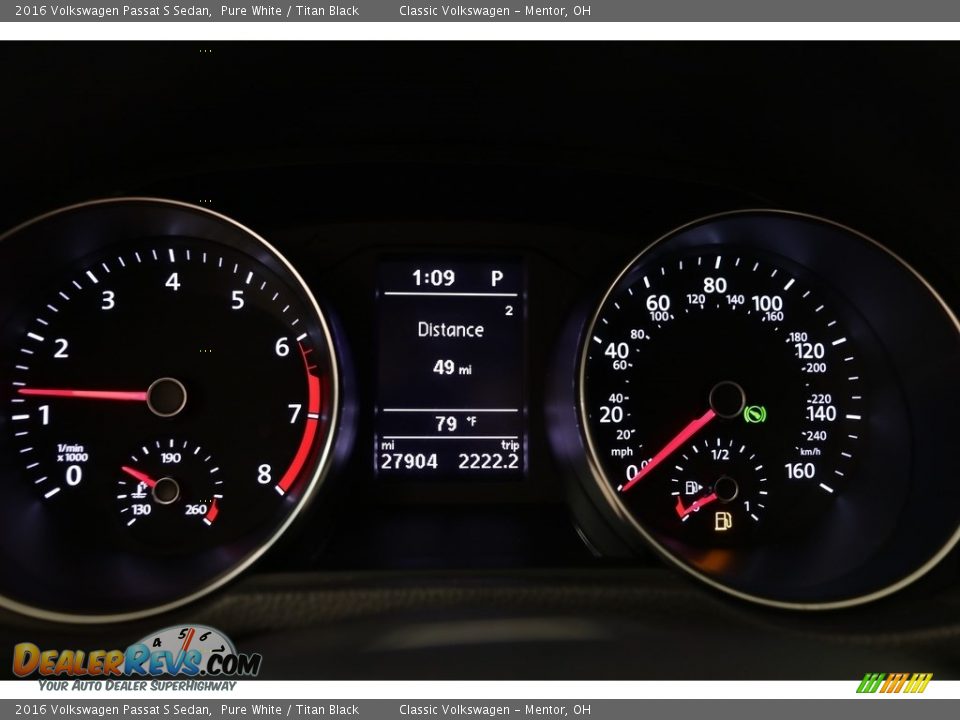 2016 Volkswagen Passat S Sedan Pure White / Titan Black Photo #7