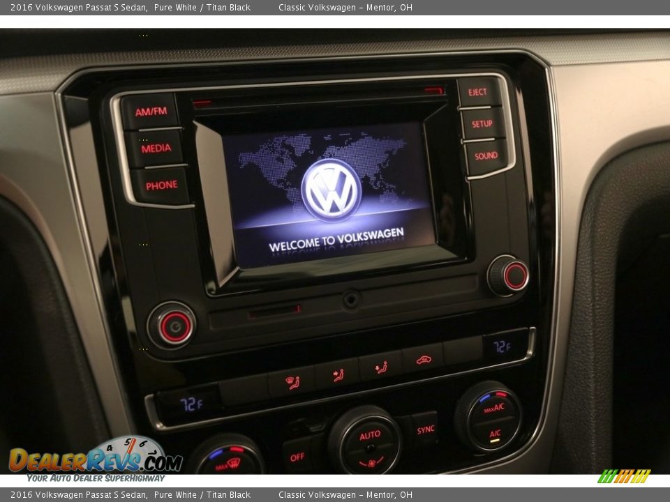 2016 Volkswagen Passat S Sedan Pure White / Titan Black Photo #8