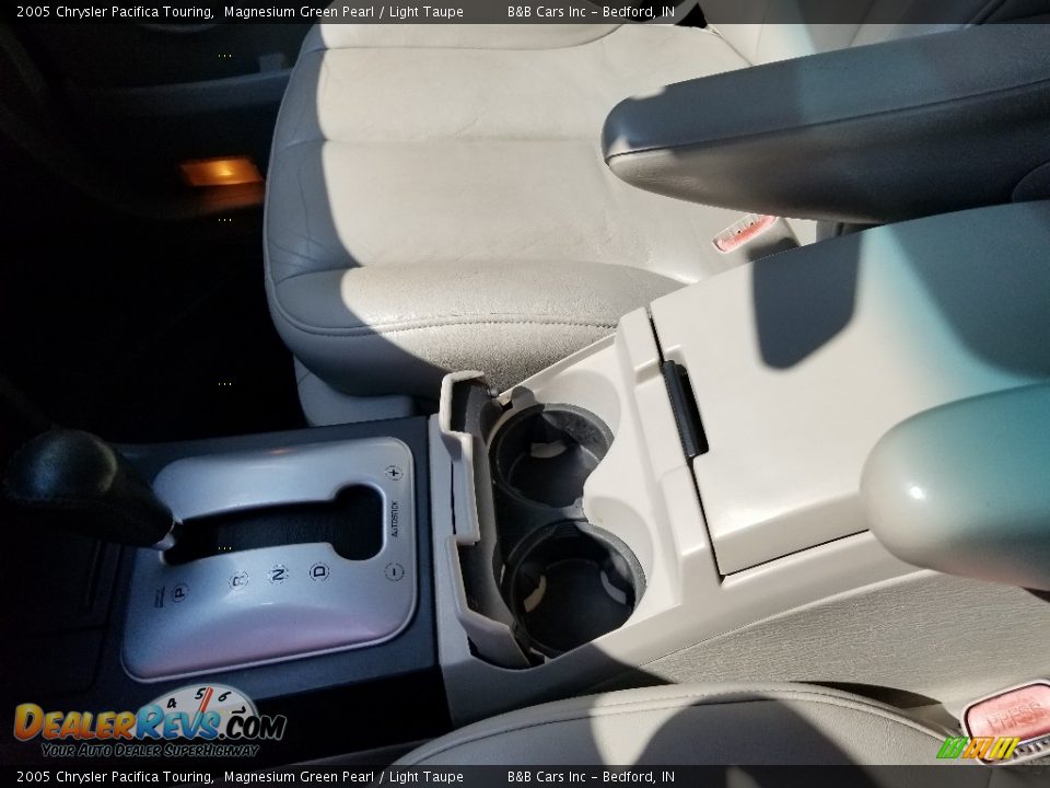 2005 Chrysler Pacifica Touring Magnesium Green Pearl / Light Taupe Photo #13