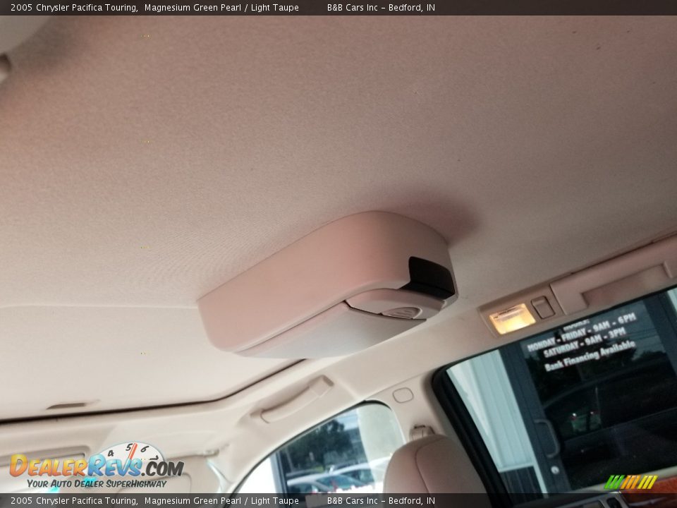 2005 Chrysler Pacifica Touring Magnesium Green Pearl / Light Taupe Photo #16