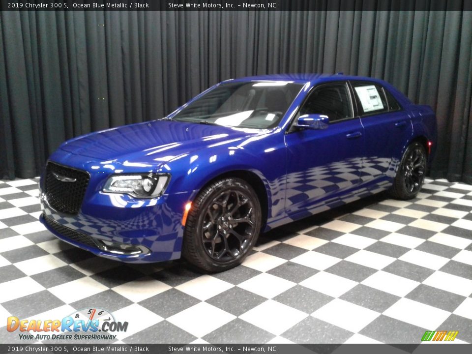 2019 Chrysler 300 S Ocean Blue Metallic / Black Photo #2