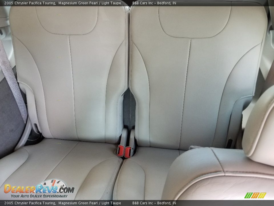 2005 Chrysler Pacifica Touring Magnesium Green Pearl / Light Taupe Photo #17