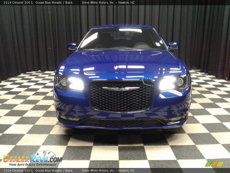 2019 Chrysler 300 S Ocean Blue Metallic / Black Photo #3