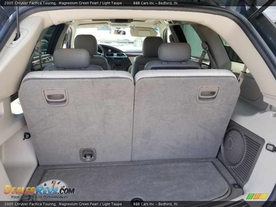 2005 Chrysler Pacifica Touring Magnesium Green Pearl / Light Taupe Photo #19