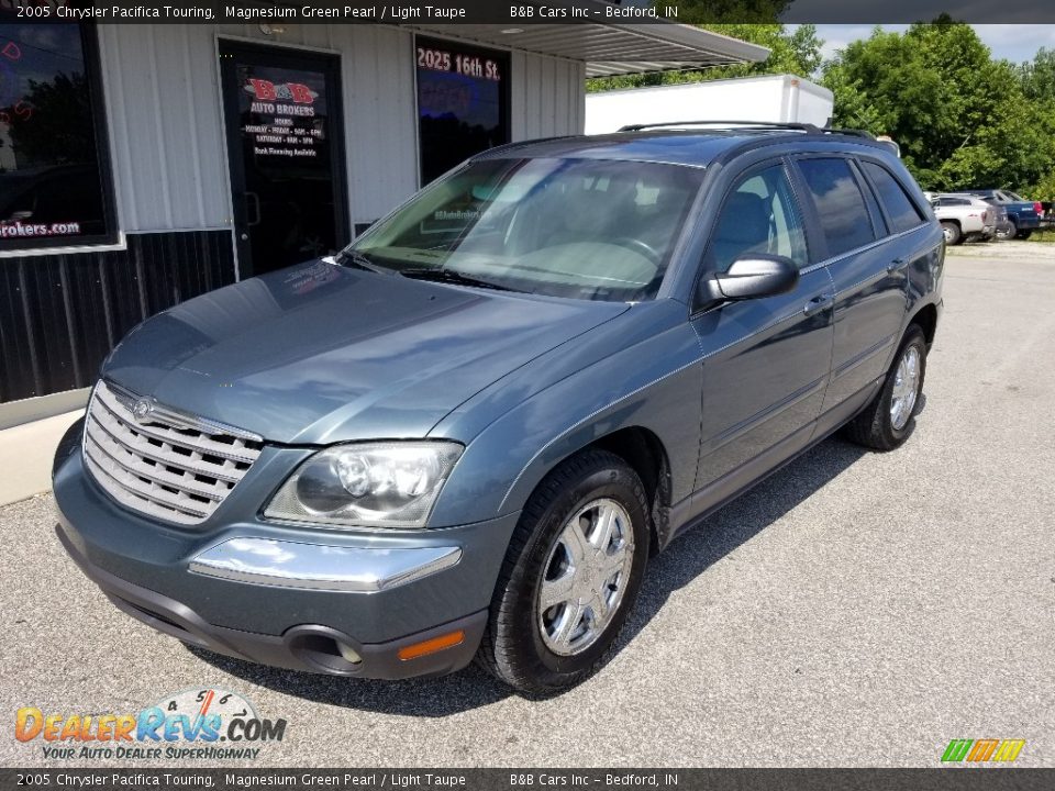 2005 Chrysler Pacifica Touring Magnesium Green Pearl / Light Taupe Photo #28