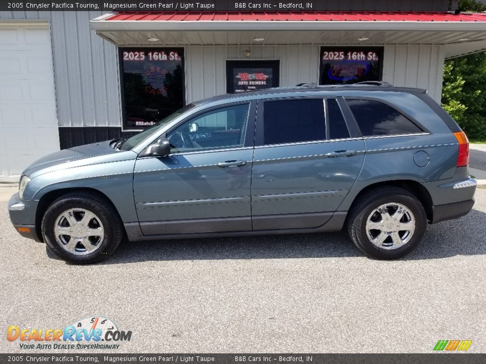 2005 Chrysler Pacifica Touring Magnesium Green Pearl / Light Taupe Photo #30