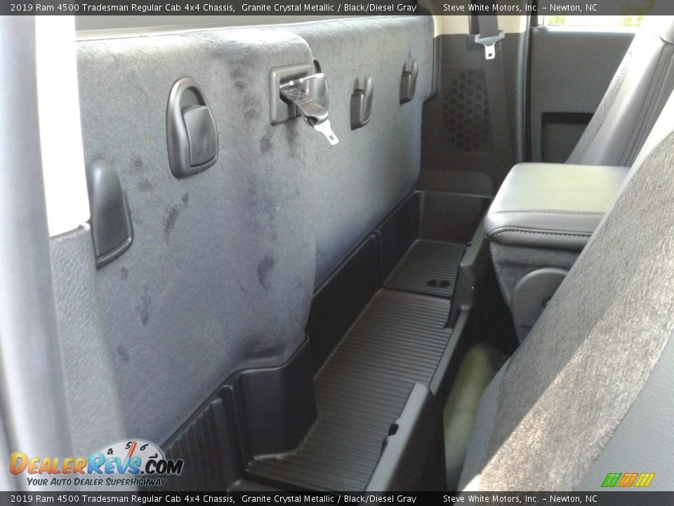 2019 Ram 4500 Tradesman Regular Cab 4x4 Chassis Granite Crystal Metallic / Black/Diesel Gray Photo #13
