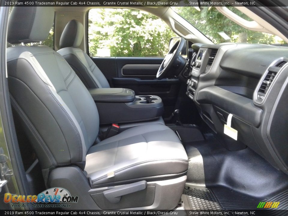 2019 Ram 4500 Tradesman Regular Cab 4x4 Chassis Granite Crystal Metallic / Black/Diesel Gray Photo #14