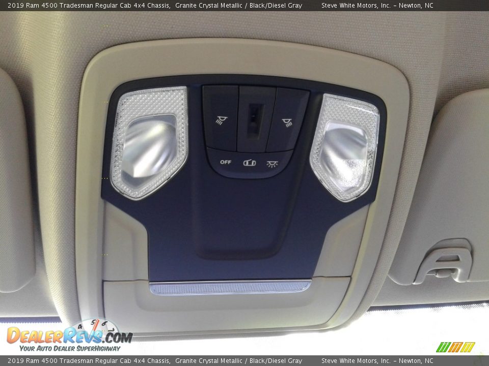 2019 Ram 4500 Tradesman Regular Cab 4x4 Chassis Granite Crystal Metallic / Black/Diesel Gray Photo #22