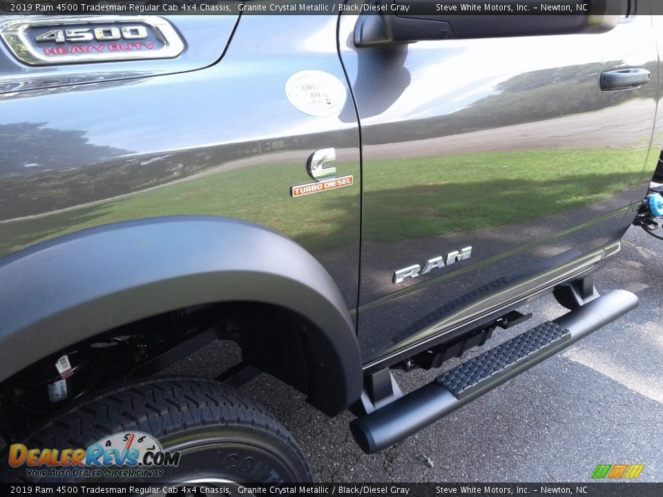 2019 Ram 4500 Tradesman Regular Cab 4x4 Chassis Granite Crystal Metallic / Black/Diesel Gray Photo #24