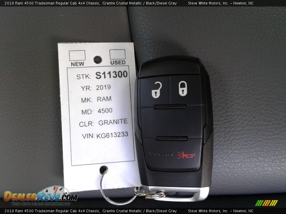 2019 Ram 4500 Tradesman Regular Cab 4x4 Chassis Granite Crystal Metallic / Black/Diesel Gray Photo #25