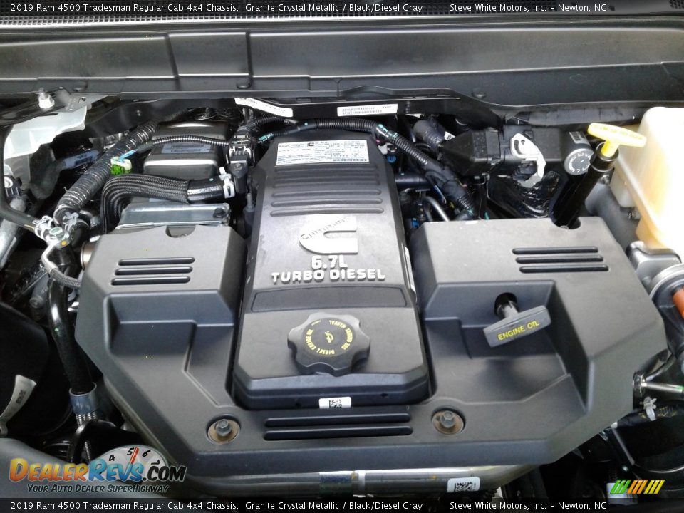 2019 Ram 4500 Tradesman Regular Cab 4x4 Chassis Granite Crystal Metallic / Black/Diesel Gray Photo #26