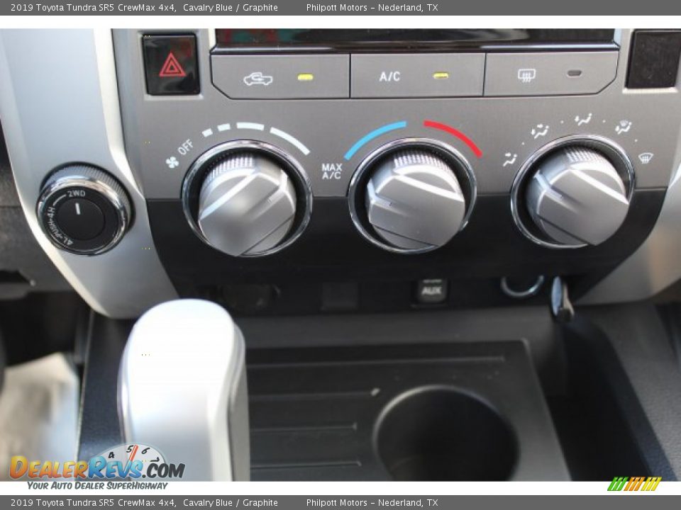 2019 Toyota Tundra SR5 CrewMax 4x4 Cavalry Blue / Graphite Photo #18