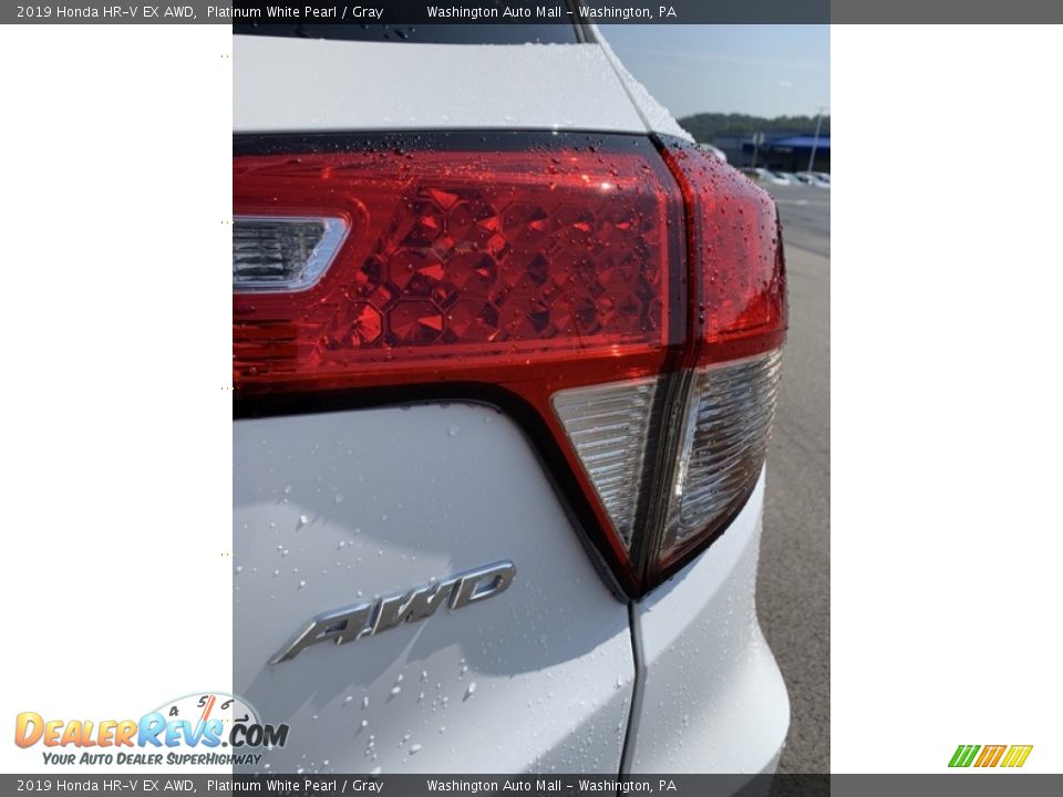 2019 Honda HR-V EX AWD Platinum White Pearl / Gray Photo #22