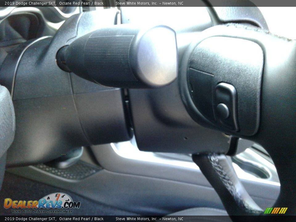 2019 Dodge Challenger SXT Octane Red Pearl / Black Photo #15