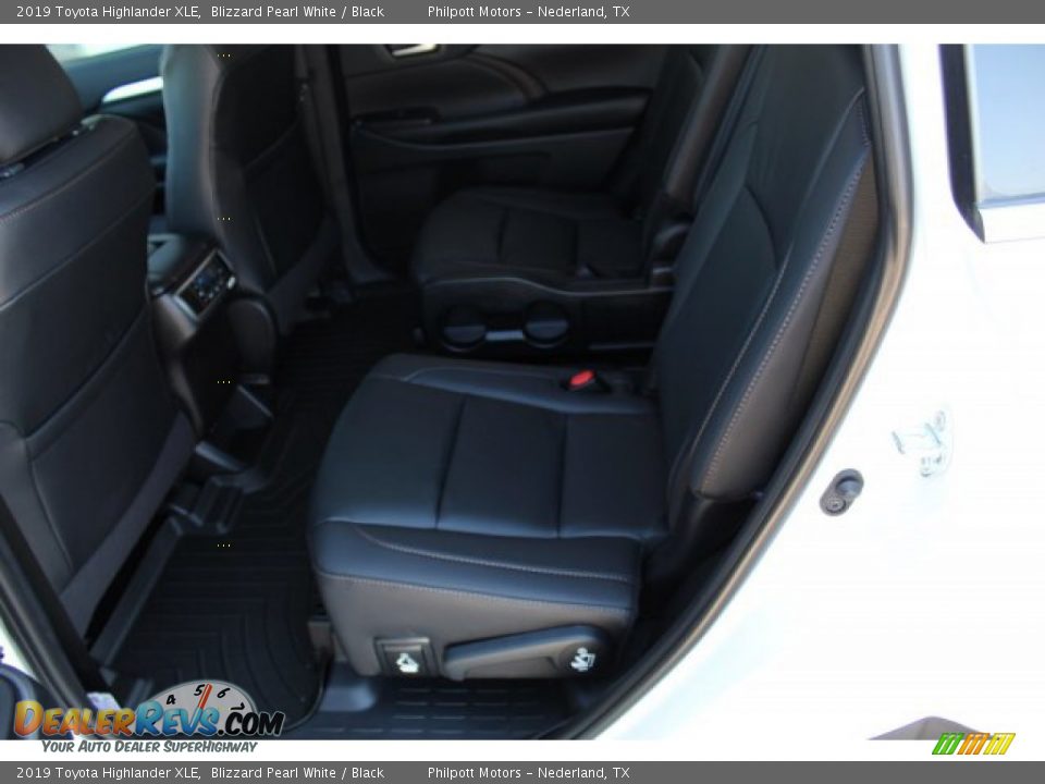 2019 Toyota Highlander XLE Blizzard Pearl White / Black Photo #22