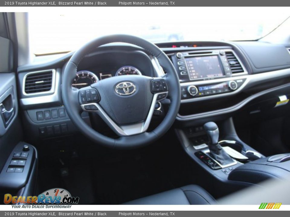 2019 Toyota Highlander XLE Blizzard Pearl White / Black Photo #23