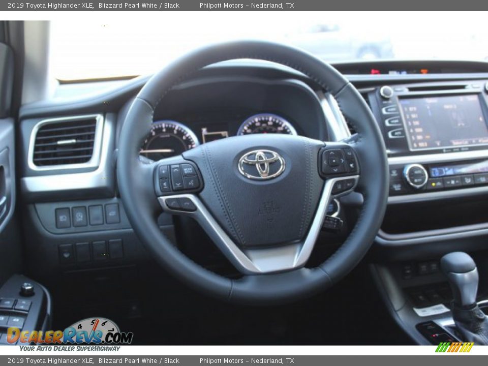2019 Toyota Highlander XLE Blizzard Pearl White / Black Photo #24