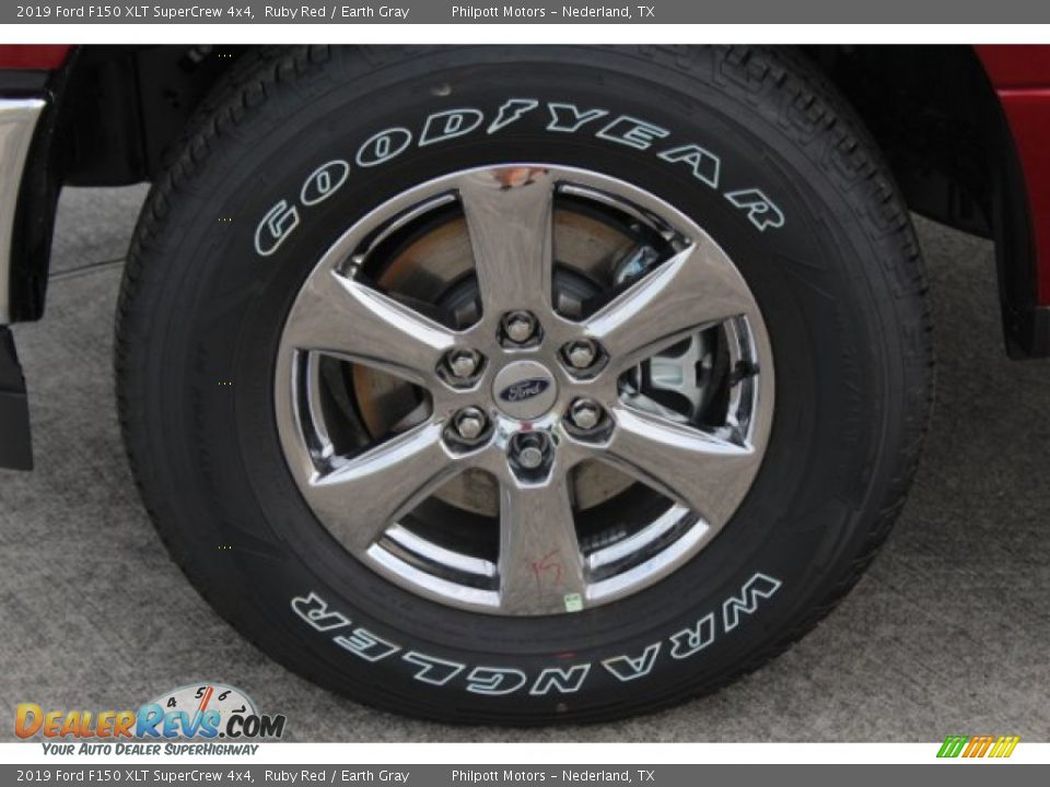 2019 Ford F150 XLT SuperCrew 4x4 Ruby Red / Earth Gray Photo #4