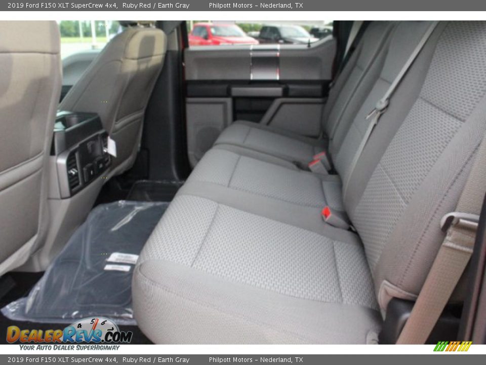 2019 Ford F150 XLT SuperCrew 4x4 Ruby Red / Earth Gray Photo #17