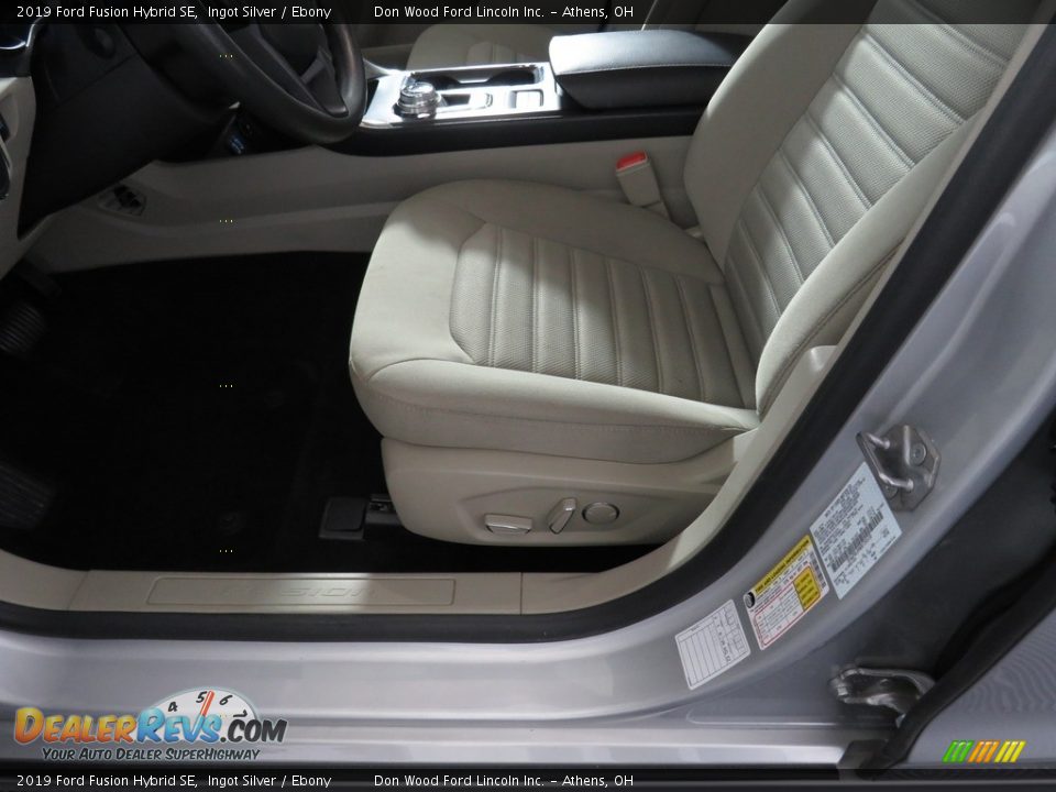 2019 Ford Fusion Hybrid SE Ingot Silver / Ebony Photo #16