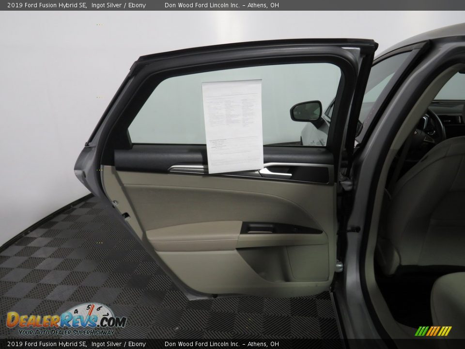 2019 Ford Fusion Hybrid SE Ingot Silver / Ebony Photo #19
