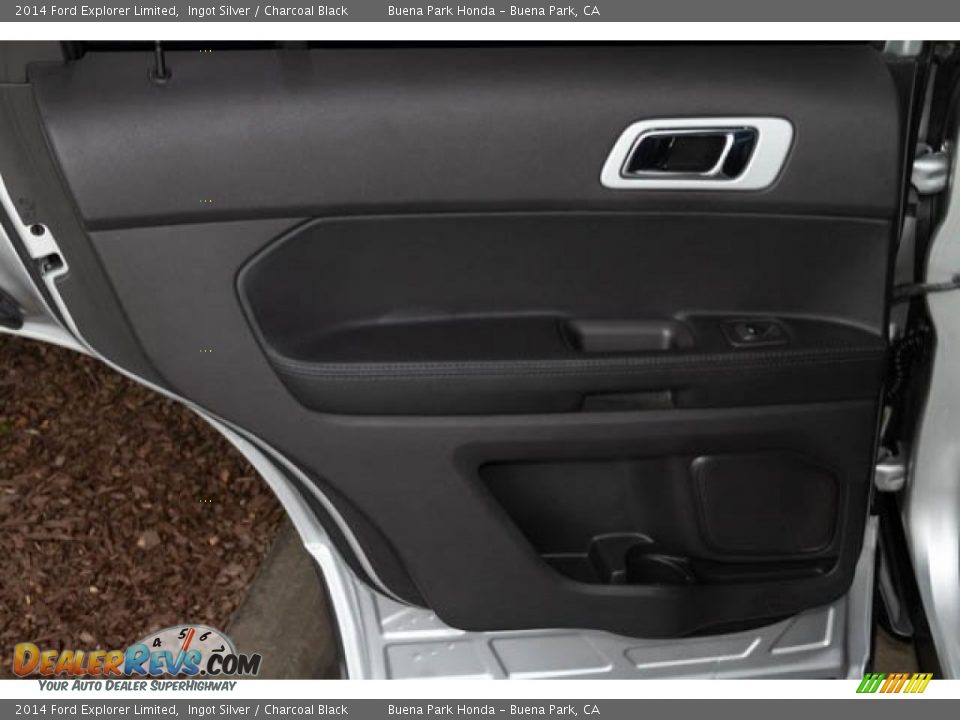 2014 Ford Explorer Limited Ingot Silver / Charcoal Black Photo #32